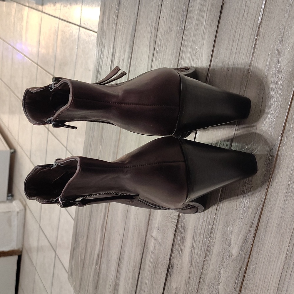 New Naturalizer Freya Leather Booties In Dark Brown Size Woman's 10 - Picture 8 of 14